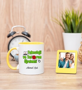 Teknoloji ve Tasarım Öğretmeni Sarı Kupa Bardak ve Sarı Mini Fotoğraf Çerçevesi