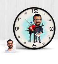 BK Gift Kişiye Özel Bay Yönetmen Karikatür Ahşap Duvar Saati  1