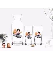 BK Gift Kişiye Özel Renkli Baskılı Sevgililer Karikatürlü İkili Rakı Bardağı ve Karaf Hediye Seti-53 (Model 1)