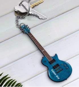 BK Gift Kişiye Özel İsimli Elektro Gitar Enstrüman Ahşap Anahtarlık-1 (Beyaz)