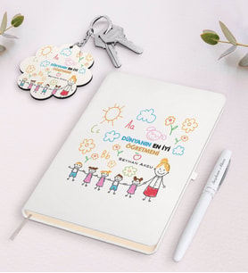 BK Gift Kişiye Özel Dünyanın En İyi Öğretmeni Beyaz Defter Kalem Ve Anahtarlık Hediye Seti-25 (Model 1)