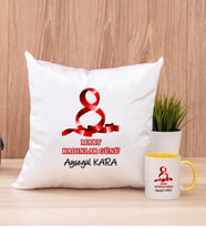 Kadınlar Günü Hediyesi  Kare Yastık ve Sarı Kupa Bardak