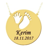 Bebek El Ayak İzi İsim ve Tarih Yazılı Gümüş Kolye (Sarı)