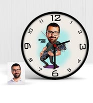 BK Gift Kişiye Özel Gitarist Karikatür Ahşap Duvar Saati  1