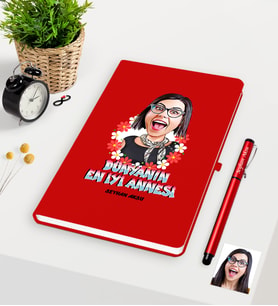 BK Gift Kişiye Özel Dünyanın En İyi Annesi Karikatürlü Kırmızı Defter Kalem Seti