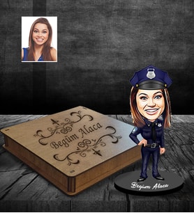 Kişiye Özel Polis Karikatürlü Ahşap Biblo Kutulu Bayan-2