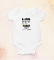 Babalar Çok Şey Bilir Ama Dedeler Herşeyi Babalar Günü Kişiye Özel Tasarım Bebek Body Zıbın