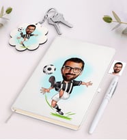 BK Gift Kişiye Özel Siyah Beyaz Futbolcu Karikatürlü Beyaz Defter Kalem ve Anahtarlık Hediye Seti (Model 1)