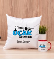 Uçak Mühendisi Kare Yastık ve Kırmızı Kupa Bardak