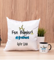 Fen Bilimleri Öğretmeni Kare Yastık ve Siyah Kupa Bardak