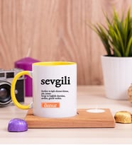 Sevgili Kelime Anlamı Ahşap Altlıklı Mumlu Sarı Kupa Bardak