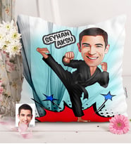 BK Gift Kişiye Özel Bay Karateci Karikatürlü  Yastık