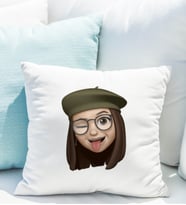 Emoji Kız Stiker Yastığı