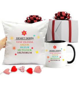 2021 Yılbaşı Hediye Seti Yastık ve Siyah Kupa Bardak