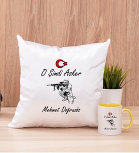 Askere Hediye Kare Yastık ve Sarı Kupa Bardak