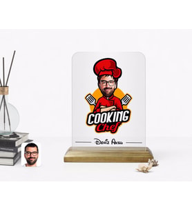 BK Gift Kişiye Özel Erkek Chef Karikatürlü Ahşap Standlı Çerçeve-11 (Beyaz)