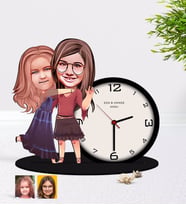 BK Gift Kişiye Özel Kız Kardeşler Karikatürlü Ahşap Biblo Masa Saati-6 (Beyaz)