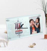 BK Gift Kişiye Özel Fotoğraflı Karizmatik Babam Masaüstü Cam Saat (Beyaz)