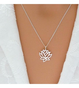 Gümüş Lotus Çiçeği Kolye