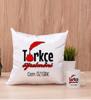 Türkçe Öğretmeni Kare Yastık ve Beyaz Kupa Bardak