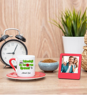 Teknoloji ve Tasarım Öğretmeni Kırmızı Fincan ve Kırmızı Mini Fotoğraf Çerçevesi
