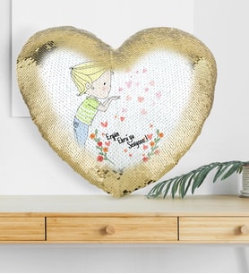 BK Gift Kişiye Özel Sevgililer Günü Altın Yaldız Sihirli Kalp Yastık  65