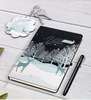 BK Gift Kişiye Özel İsimli Yılbaşı Mutlu Yıllar Siyah Defter Kalem ve Anahtarlık Hediye Seti-20 (Model 1)