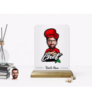 BK Gift Kişiye Özel Erkek Chef Karikatürlü Ahşap Standlı Çerçeve-10 (Beyaz)
