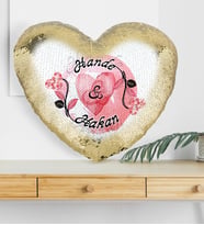 BK Gift Kişiye Özel Sevgililer Günü Altın Yaldız Sihirli Kalp Yastık  7