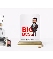 BK Gift Kişiye Özel Erkek Big Boss Karikatürlü Ahşap Standlı Çerçeve-2 (Beyaz)