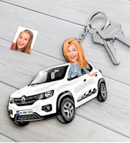 BK Gift Kişiye Özel Bayan Renault Kwid Figürlü Plakalı Ahşap Karikatür Anahtarlık (Beyaz)