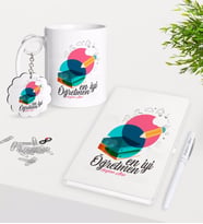 BK Gift Kişiye Özel En İyi Öğretmen Kupa Anahtarlık Beyaz Defter Kalem Hediye Seti-3 (Model 1)