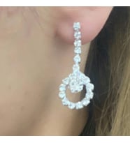 YAĞMUR AKSESUAR VE TAKI DÜNYASI TAŞLI ZARİF KÜPE (Gümüş)