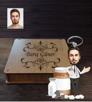 Kişiye Özel Eczacı Karikatürlü Ahşap Anahtarlık Kutulu Bay-1