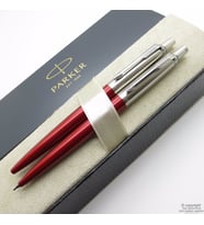 Parker Jotter Kırmızı Tükenmez Kalem + 0.5mm Versatil Kalem Seti Parker Jotter İsme Özel Kalem  Hediyelik Kalem