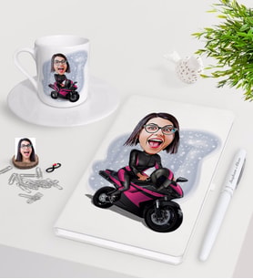 BK Gift Kişiye Özel Bayan Motorcu Karikatürlü Beyaz Defter Kalem Türk Kahvesi Fincanı Seti (Model 1)