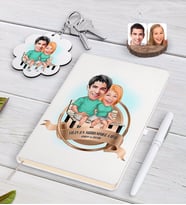 BK Gift Kişiye Özel Yılın En Mükemmel Çifti Karikatürlü Beyaz Defter Kalem ve Anahtarlık Hediye Seti-55 (Model 1)