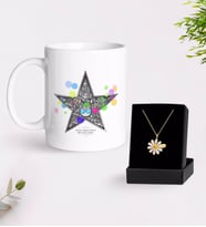 BK Gift Kişiye Özel Okulda Ünlüyüm Beyaz Kupa ve Papatya Kolye Hediye Seti-2 (Model 1)