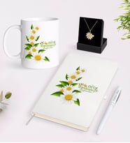 BK Gift Kişiye Özel Papatya Temalı En İyi Öğretmen Beyaz Kupa Defter Kalem ve İsimli Papatya Kolye Hediye Seti-8 (Model 1)