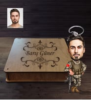 Kişiye Özel Asker Karikatürlü Ahşap Anahtarlık Kutulu Bay-1