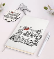 BK Gift Kişiye Özel En İyi Öğretmen Beyaz Defter Kalem Ve Anahtarlık Hediye Seti-8 (Model 1)