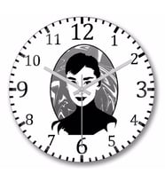 Audrey Hepburn Duvar Saati Bombeli Gercek Cam