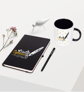 BK Gift Kişiye Özel Edebiyat Öğretmeni Temalı Siyah Defter Kalem Kupa Seti - 1