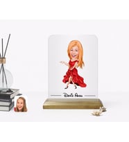 BK Gift Kişiye Özel Kadın Manken Karikatürlü Ahşap Standlı Çerçeve (Beyaz)