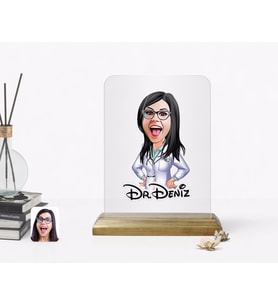 BK Gift Kişiye Özel Kadın Doktor Karikatürlü Ahşap Standlı Çerçeve (Beyaz)