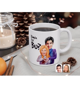 BK Gift Kişiye Özel Sevgililer Kimin Eşi Bu Karikatürlü Beyaz Kupa Bardak-89
