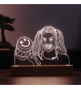 3 Boyutlu Harley Quinn Led Masa Lambası Ahşap Taban
