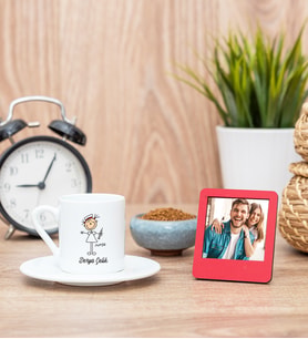 Hemşire Karikatürü Fincan ve Kırmızı Mini Fotoğraf Çerçevesi