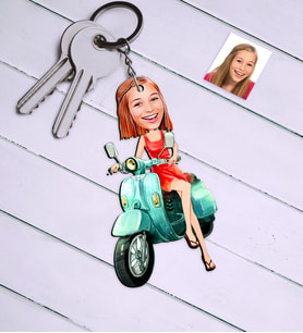 BK Gift Kişiye Özel Bayan Vespa Temalı Karikatür Anahtarlık
