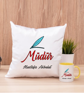 Müdür Kare Yastık ve Sarı Kupa Bardak